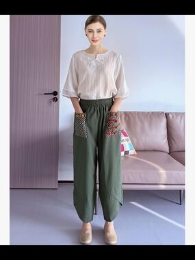 Casual Army Green Cropped Wide-Leg Harem Pants with Patch Pockets